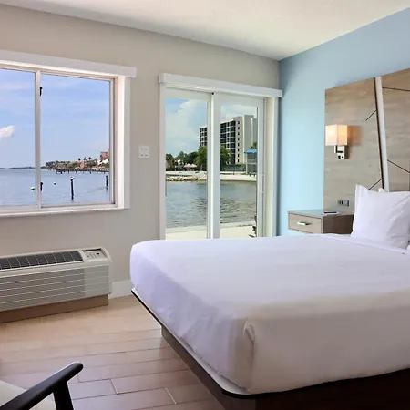 Skybeach Resort St. Petersburg Room photo
